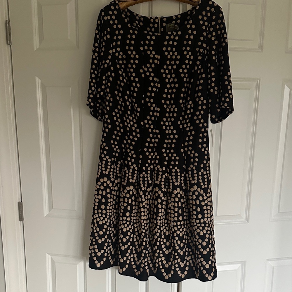 Taylor Dresses Black and Cream Patterned Long Sleeve Dress
